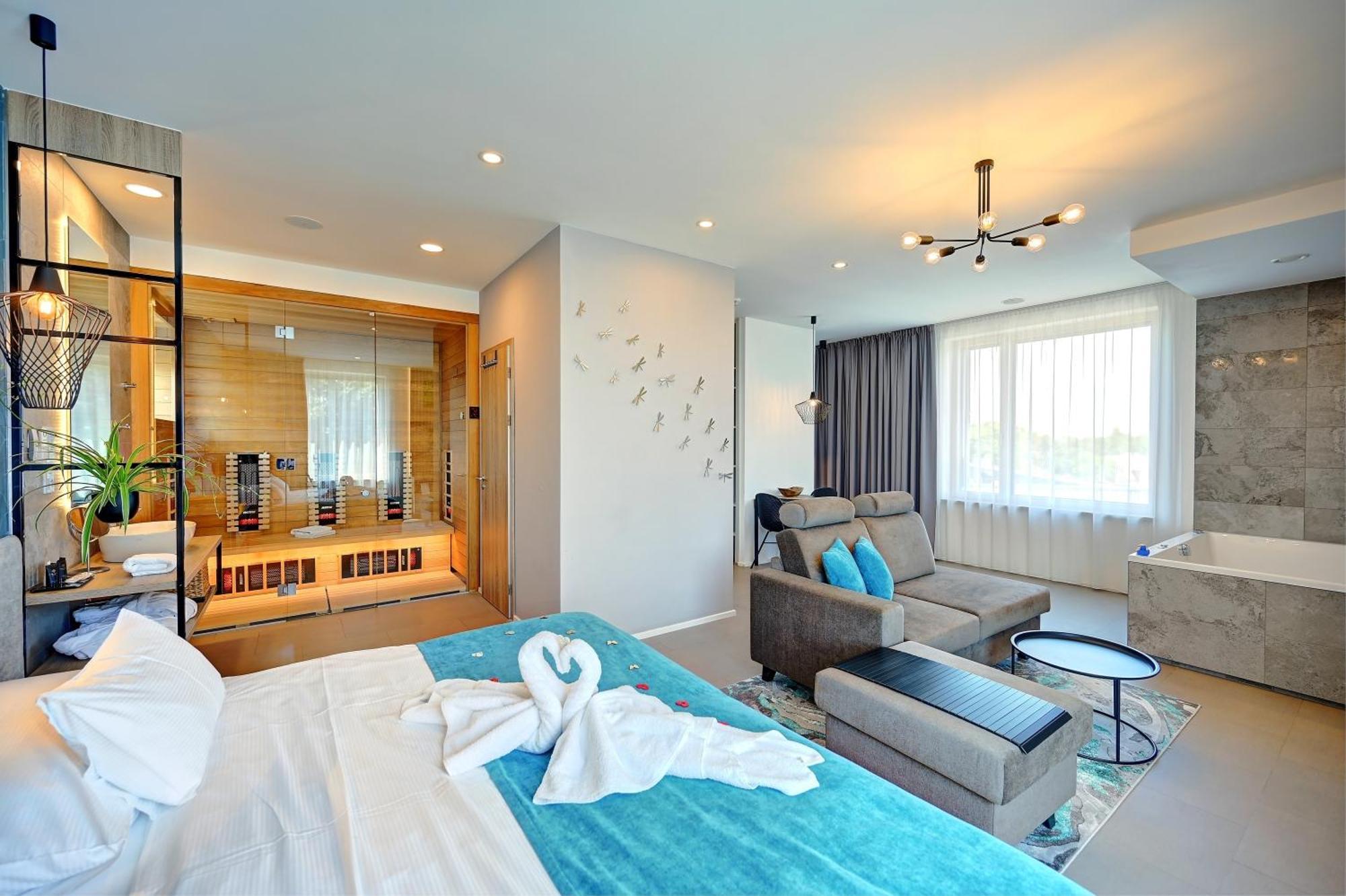 Wellness Hotel Fenix Либерец Екстериор снимка